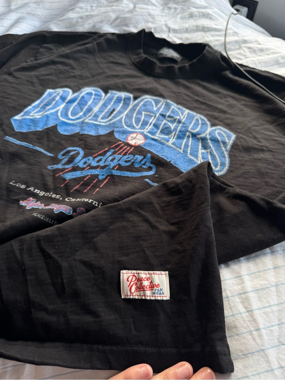 Peace Collective Los Angeles Dodgers Vintage Graphic Heavyweight T-Shirt. Medium - Picture 3 of 7
